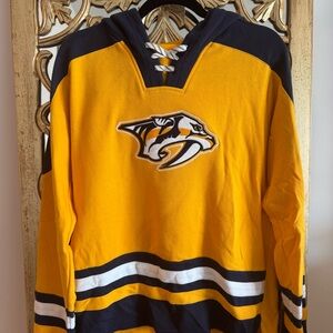 Nashville Predators Youth Pullover Hoodie Size XL